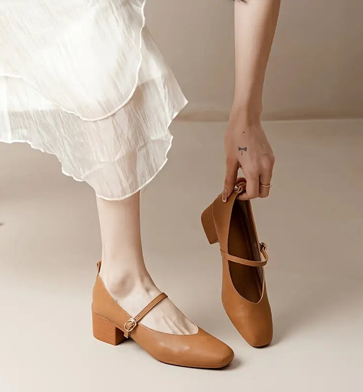 Elegante Damenballerinas mit niedrigem Absatz
