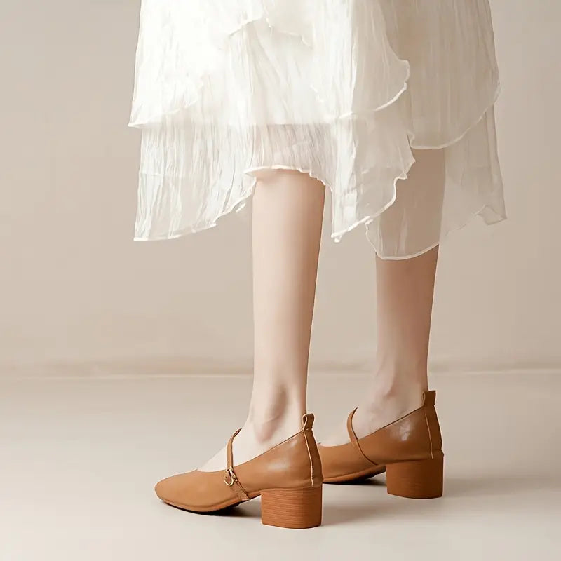 Elegante Damenballerinas mit niedrigem Absatz