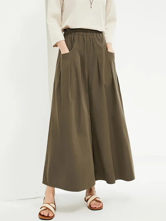 Weite Khaki-Hose im Culotte-Stil